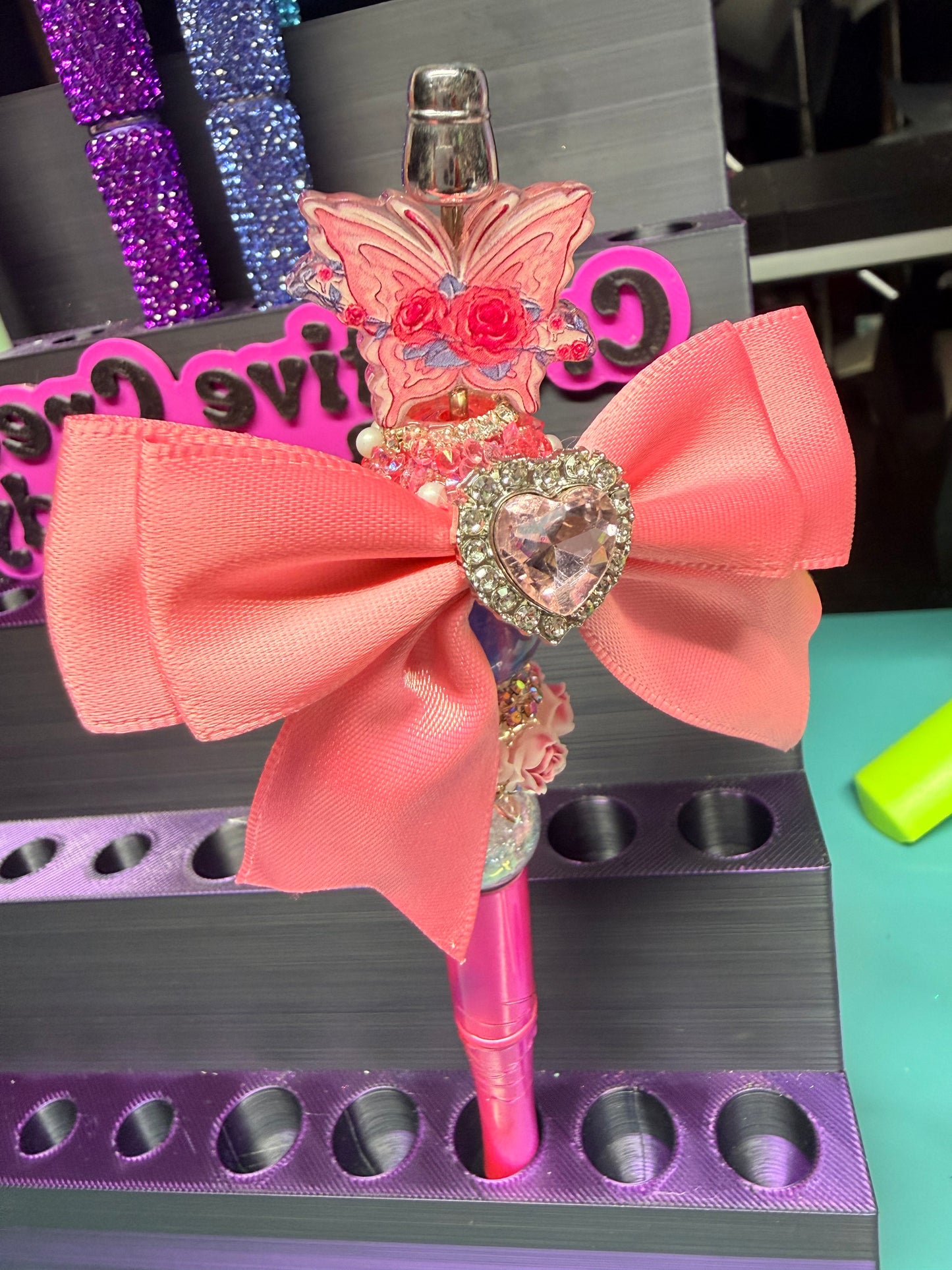 Pink butterfly bow pen